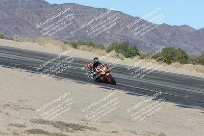 media/Dec-04-2025-Racers Edge (Thu) [[5ebc9f124d]]/3-B Group/7-Session 4 (Turn 10 Inside)/